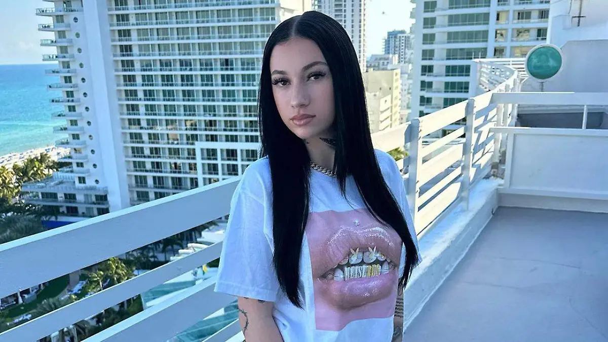 Bhad Bhabie que tras incrementar su fortuna gracias a esta plataforma decidió destinar parte de lo obtenido a la creación de un fondo de becas